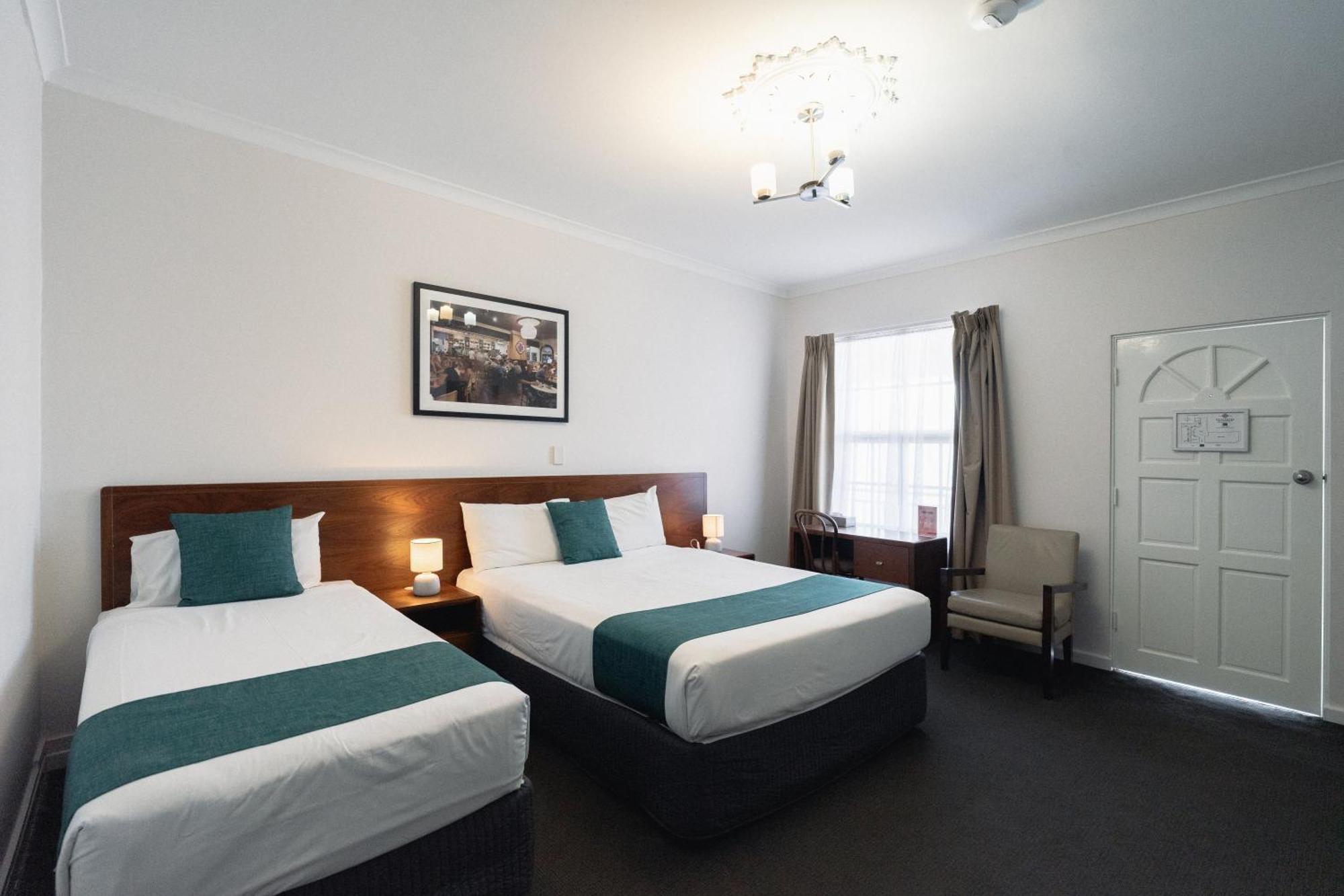 The Rose Hotel & Motel Bunbury Extérieur photo